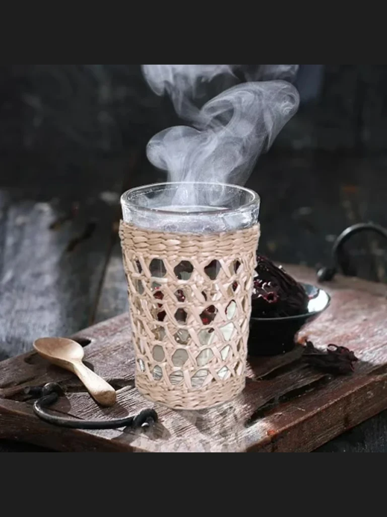 Arrange Woven Seagrass Cup Sleeves to Keep Condensation Away from Hands