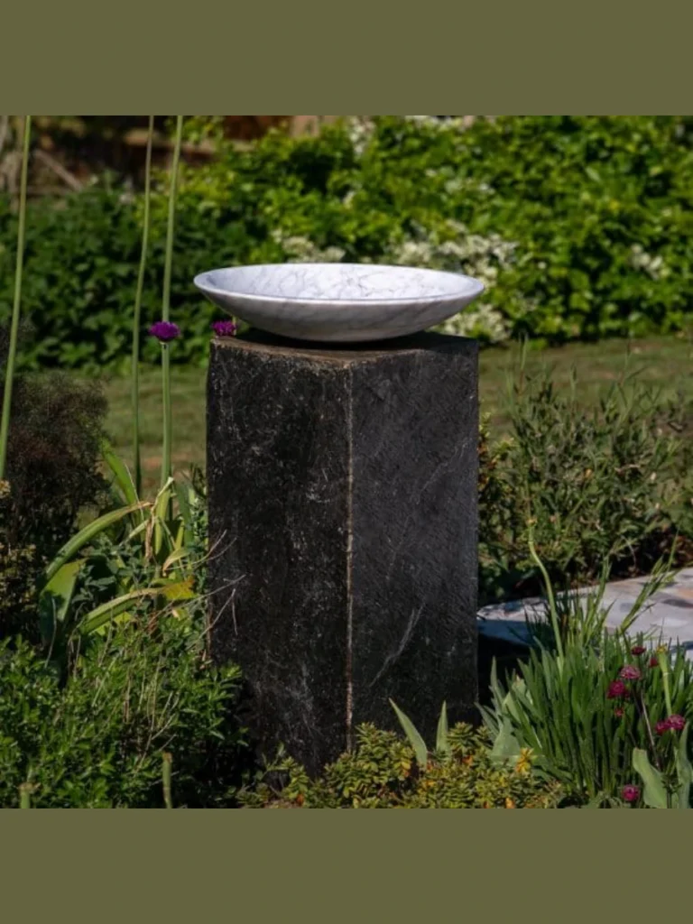 Cantilevered Slate Ledge Clusters