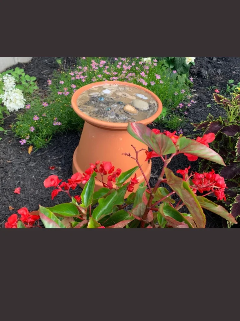 Cast Concrete Leaf Mud Cups