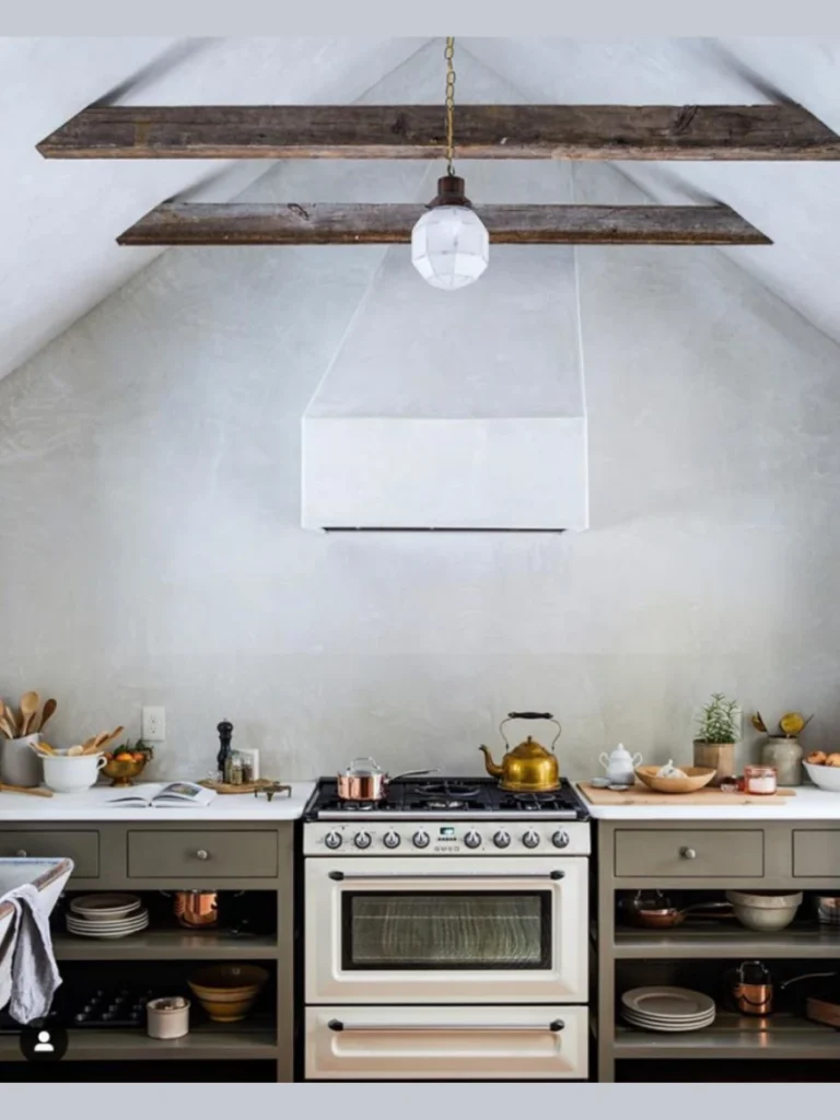 Clay Based Hand Troweled Plaster Backsplashes