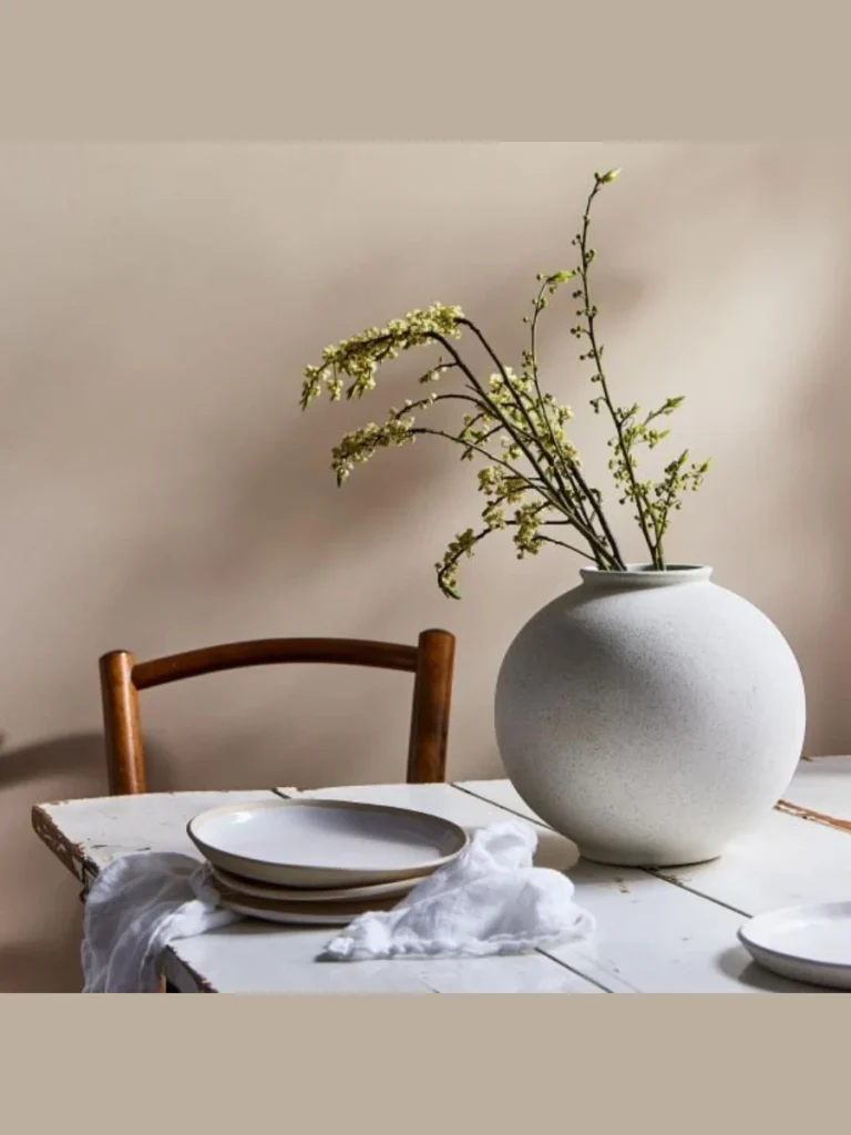 Domed Ceramic Tableware Vases