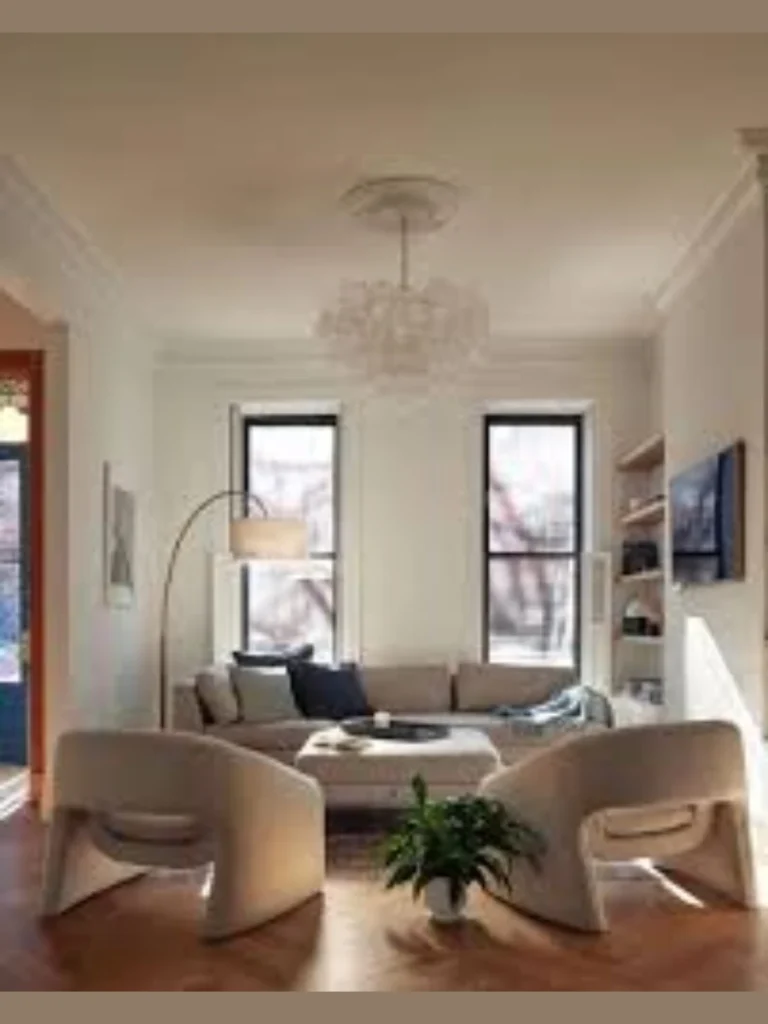 Double Staggered Orbs For Asymmetrical Modern Layouts