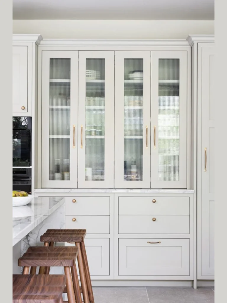 Dual Texture Mix with Clear and Reeded Glass Panes