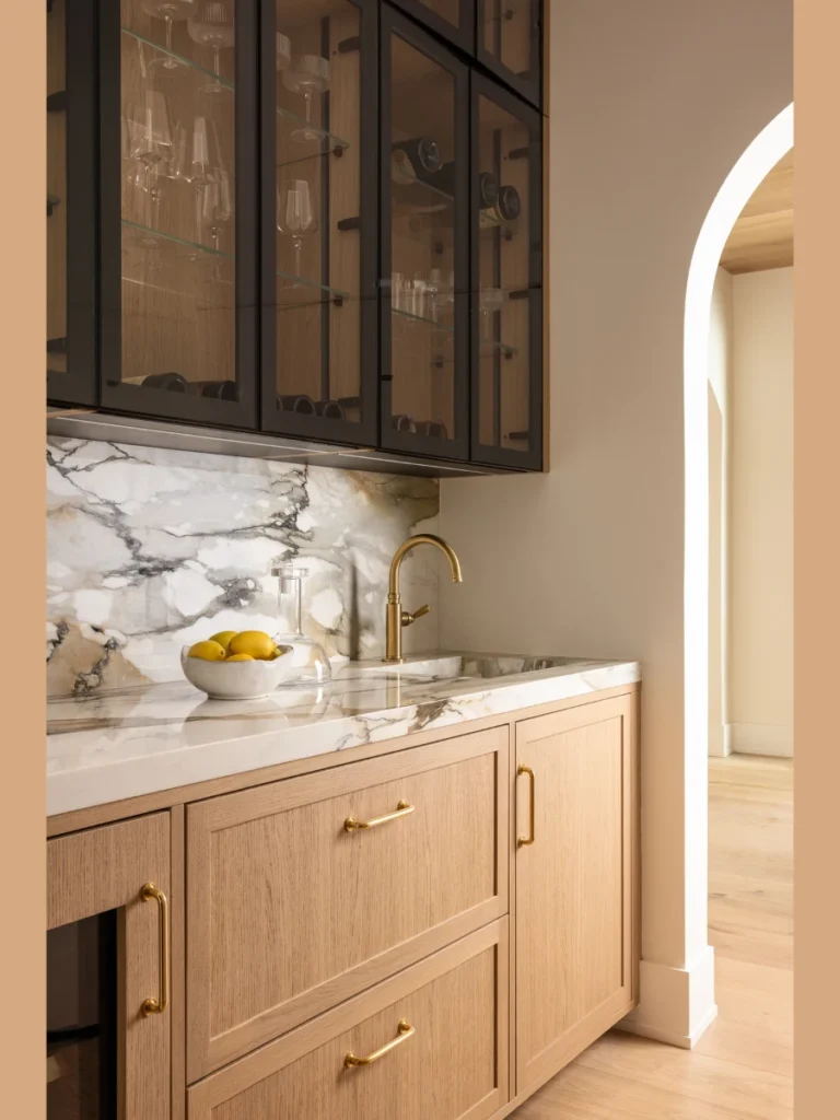 Gold Fractured Calacatta Macchia Vecchia Marble