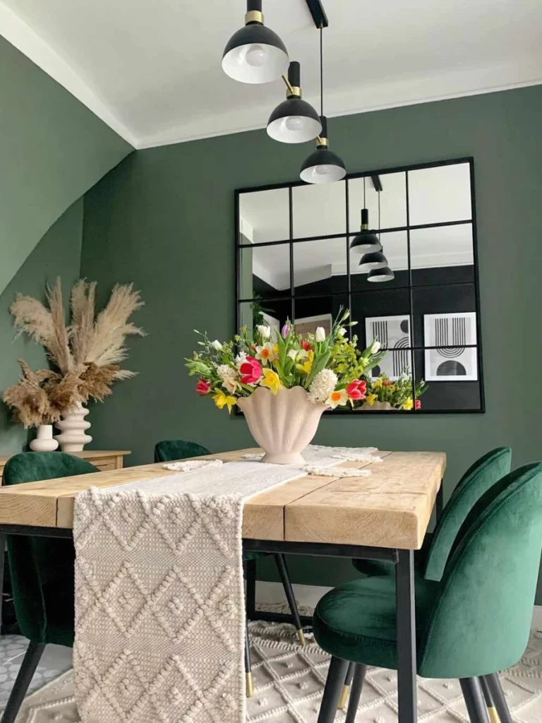 Heavy Plaster Dark Green Walls